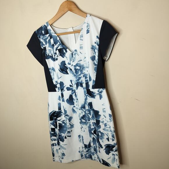 Banana Republic Floral Dress Cap Sleeve Sheath - Picture 12 of 13